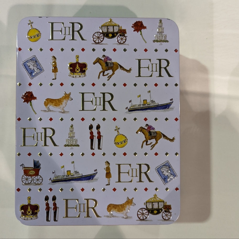 Queen's Royal Corgi Tin